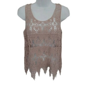 Crocheted Tan  Sleeveless Top, Fine Details